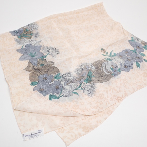 Vintage Accessories - Beautiful Vintage Flower & Birds 100% Silk Scarf